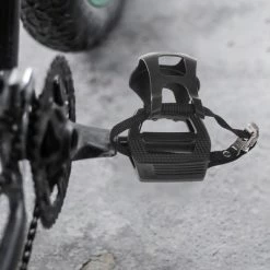 Unique Bargains Road Bicycle 9/16" Spindle Platform with Toe Clips Fixed Foot Strap Bike Pedals Black 6.77"x4.49"x3.94" 1 Pair